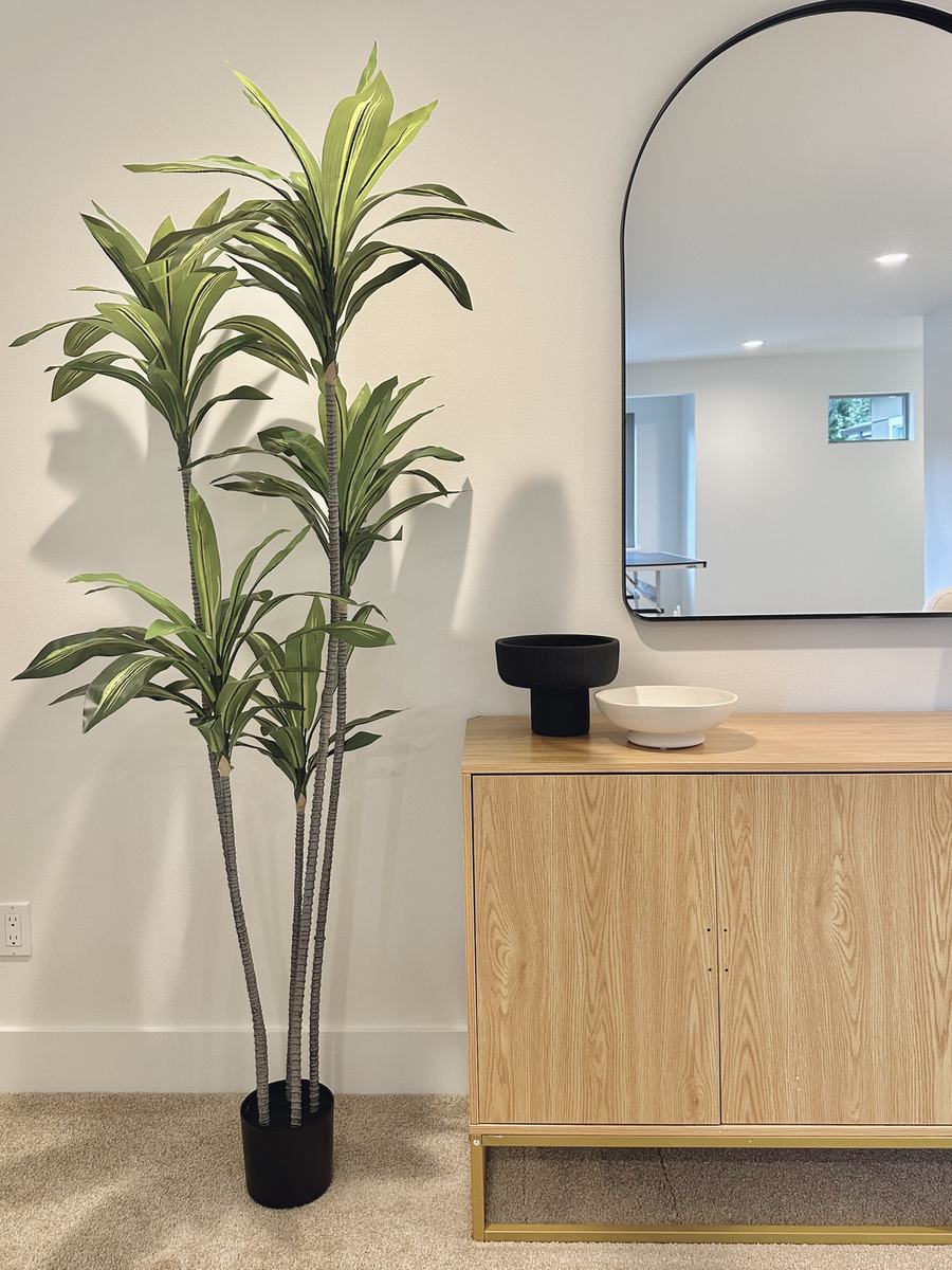 Entry staged by Top Staging And Design at the Kirkland project