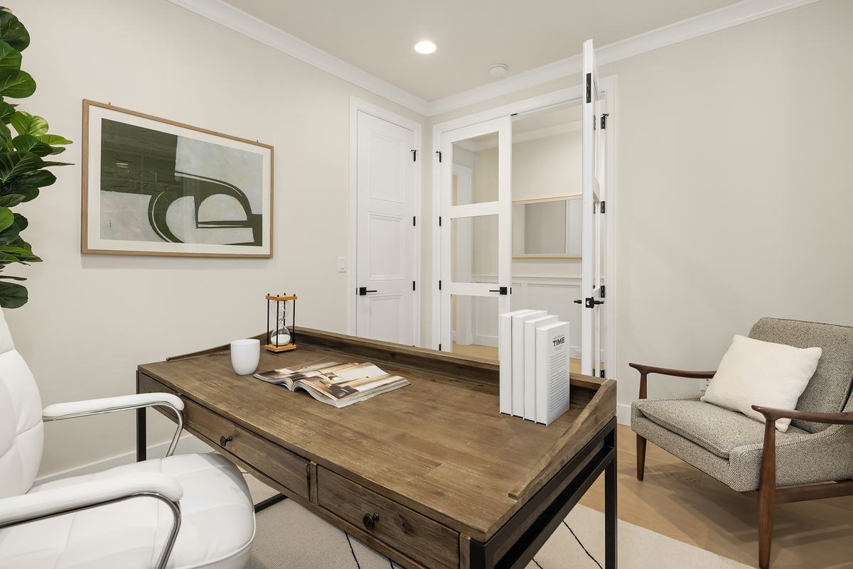 Office staged by Top Staging And Design at the Sammamish project