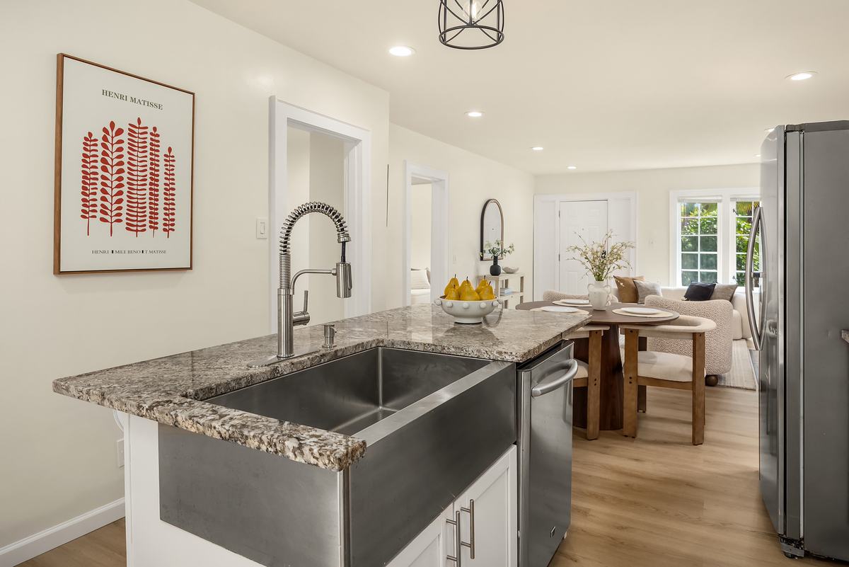 Kitchen staged by Top Staging And Design at the North Seattle project